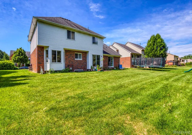 Photo 36 of Single family home for sale at 461 Tanner Dr, Troy City Oakland, MI 48085 | MLS# 20261046215 | Listing updated on 2026-08-28