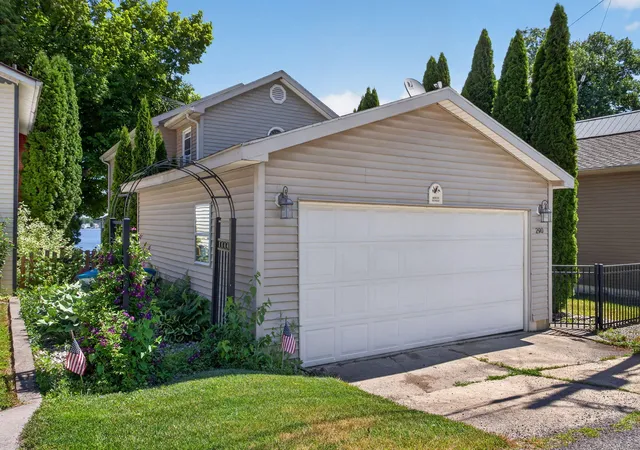 48th image of 290 Park St, Manitou Beach, MI 49253 | MLS# 55026030386