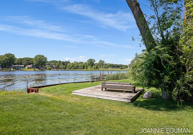 Homes for sale in Park Township Ottawa, MI | 792 Pine Bay Ave, Park Township Ottawa, MI 49424 | MLS# 71026030402