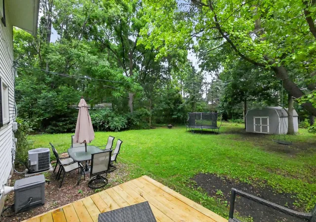 34th image of 2731 Valley Dr, Ann Arbor, MI 48103 | MLS# 81026030416