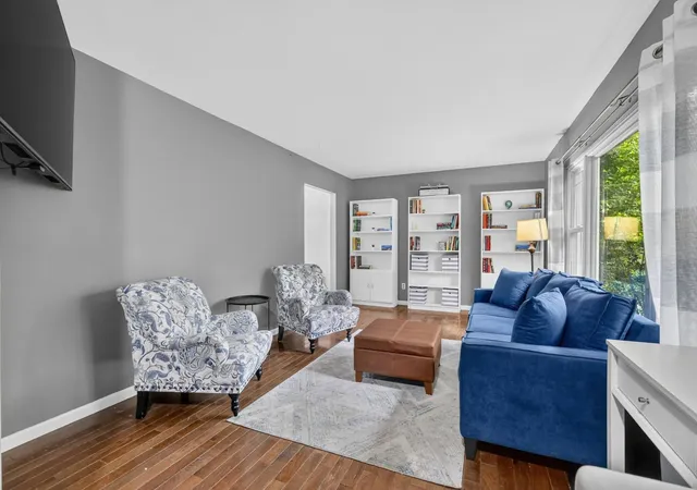 5th image of 2731 Valley Dr, Ann Arbor, MI 48103 | MLS# 81026030416