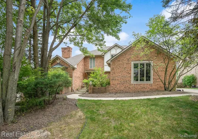1st image of 2898 Eagle Dr, Rochester Hills, MI 48309 | MLS# 20261046233