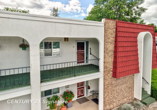 Listing Photo 4 - Condo for sale in building located at 719 Kennely Rd, Saginaw, MI 48609