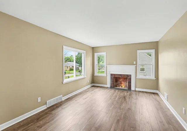 3rd image of 2215 Coolidge St, Lansing, MI 48906 | MLS# 65026030423