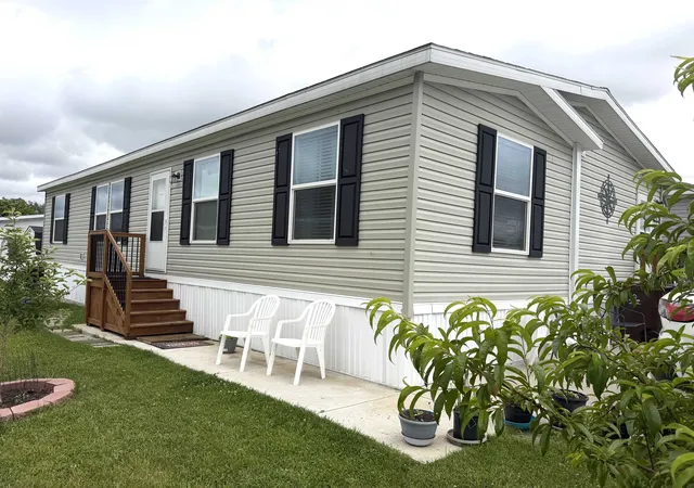 1st image of 1042 Jackson Ct, Mount Pleasant, MI 48858 | MLS# 79080069928