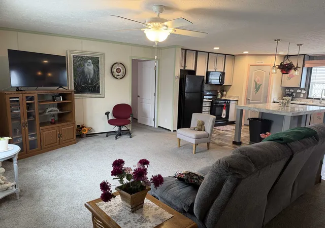 3rd image of 1042 Jackson Ct, Mount Pleasant, MI 48858 | MLS# 79080069928