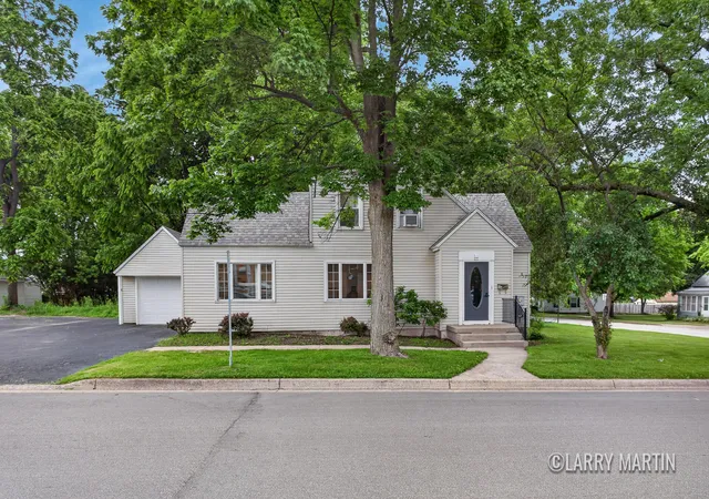 1st image of 224 S Weaver Ave, Fremont, MI 49412 | MLS# 65026030447