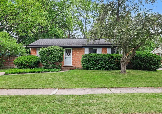 1st image of 624 Susan Dr, Ann Arbor, MI 48103 | MLS# 81026030448