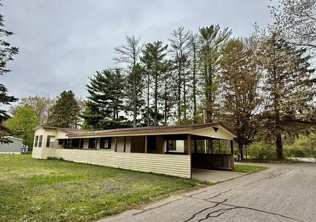 Homes for sale in Muskegon Charter Township Muskegon, MI | 19 Elm Ct, Muskegon Charter Township Muskegon, MI 49445 | MLS# 71026030446