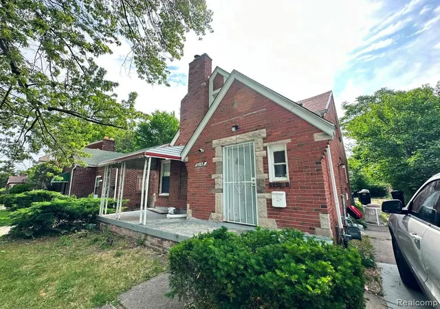 Photo 2 of Single family home for sale at 10150 Roxbury St, Detroit, MI 48224 | MLS# 20261046264 | Listing updated on 2026-09-16