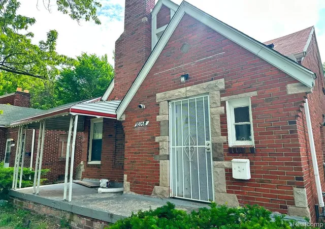 Photo 3 of Single family home for sale at 10150 Roxbury St, Detroit, MI 48224 | MLS# 20261046264 | Listing updated on 2026-09-16