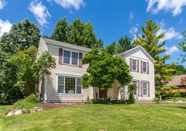 Photo 1 of Sale Pending at 1880 Poppleton Dr, West Bloomfield, MI 48324 | MLS# 20261046265 | Listing updated on 2026-08-20