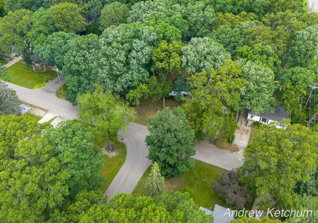 Homes for sale in Holland Charter Township Ottawa, MI | 297 Fourth Ave, Holland Charter Township Ottawa, MI 49424 | MLS# 65026030449