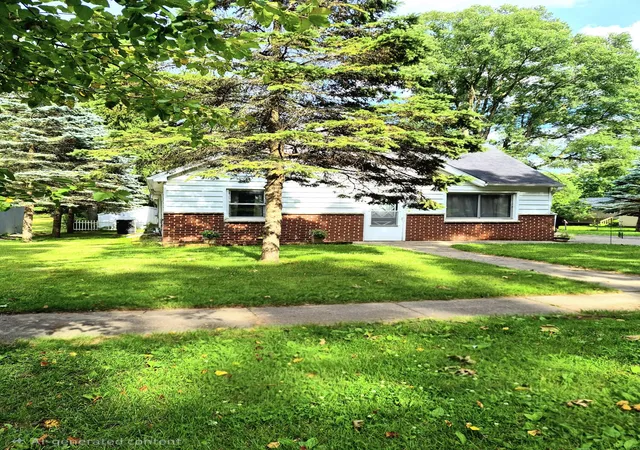 Homes for sale in Kalamazoo Charter Township Kalamazoo, MI | 1320 Nazareth Rd, Kalamazoo Charter Township Kalamazoo, MI 49048 | MLS# 66026030450