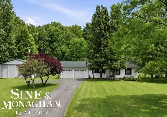 Photo 3 of Single family home for sale at 9211 Folkert Rd, Clay, MI 48001 | MLS# 58050211972 | Listing updated on 2026-09-03