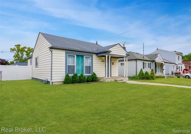 2nd image of 29454 Barton St, Garden City, MI 48135 | MLS# 20261046280
