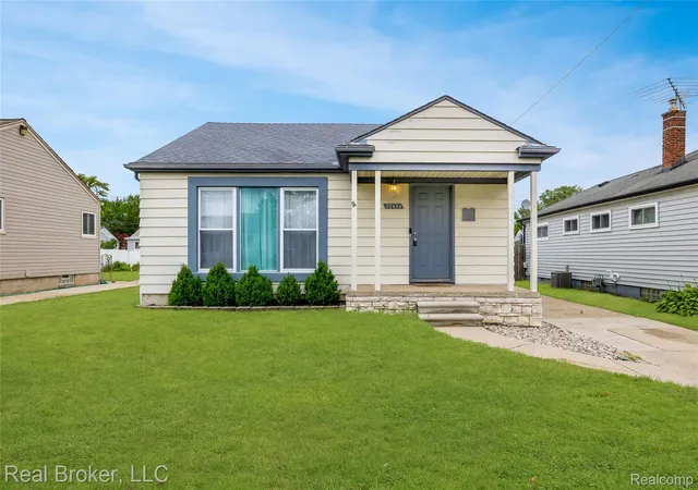 3rd image of 29454 Barton St, Garden City, MI 48135 | MLS# 20261046280