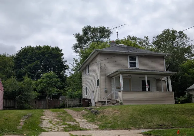Homes for sale in Jackson City Jackson, MI | 1913 Plymouth St, Jackson City Jackson, MI 49203 | MLS# 55026030464