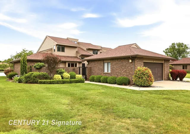 1st image of 2715 Inverness Dr, Bay City, MI 48706 | MLS# 61050211974