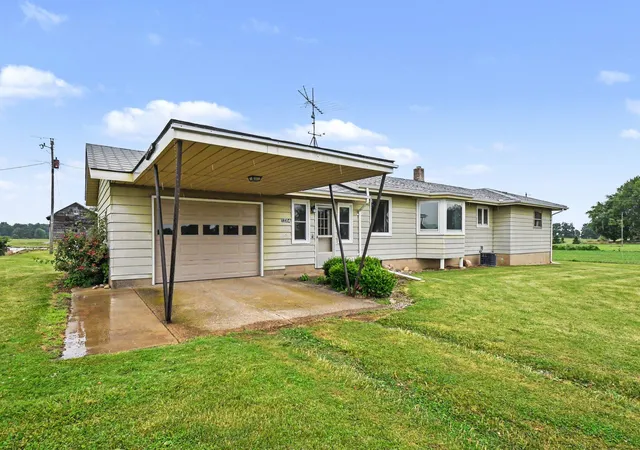 Photo 3 of Single family home for sale at 12354 Gardner Rd, Buchanan, MI 49107 | MLS# 69026030479 | Listing updated on 2026-06-20