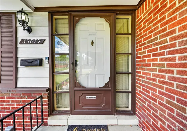 Photo 4 of Single family home for sale at 33879 Brookshire Dr, Sterling Heights, MI 48312 | MLS# 20261046314 | Listing updated on 2026-08-25