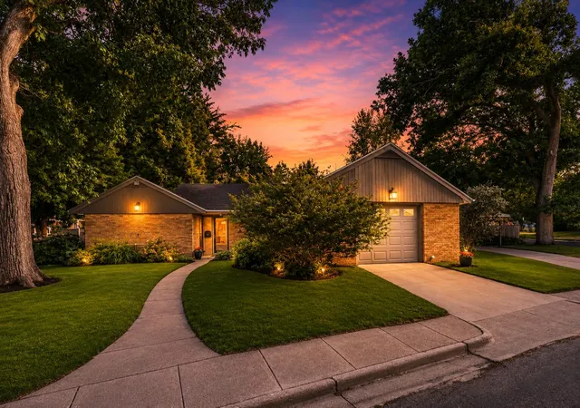 1st image of 888 W Walnut St, Hastings, MI 49058 | MLS# 65026030488