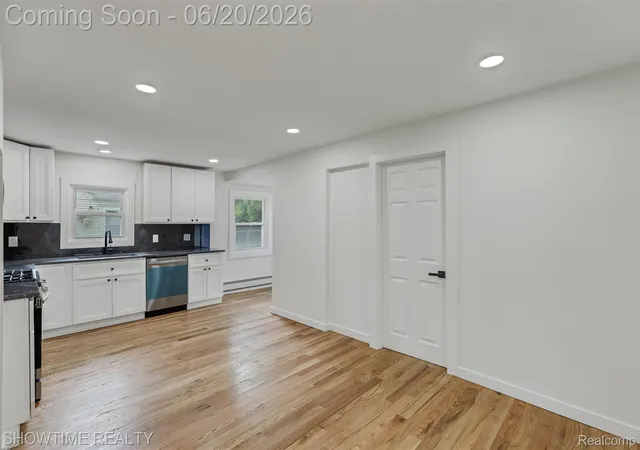 Photo 4 of Single family home for sale at 14854 10 Mile Rd, Warren, MI 48089 | MLS# 20261046332 | Listing updated on 2026-08-19
