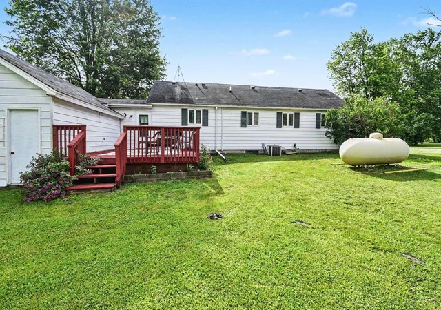 Homes for sale in Ingersoll Township Midland, MI | 4480 S Sasse Rd, Ingersoll Township Midland, MI 48626 | MLS# 61050211992