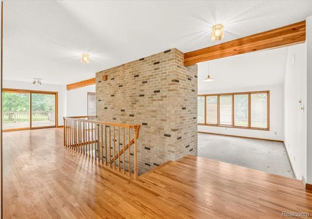 Photo 3 of Single family home for sale at 2422 Forrister Dr, Adrian, MI 49221 | MLS# 20261046350 | Listing updated on 2026-06-21