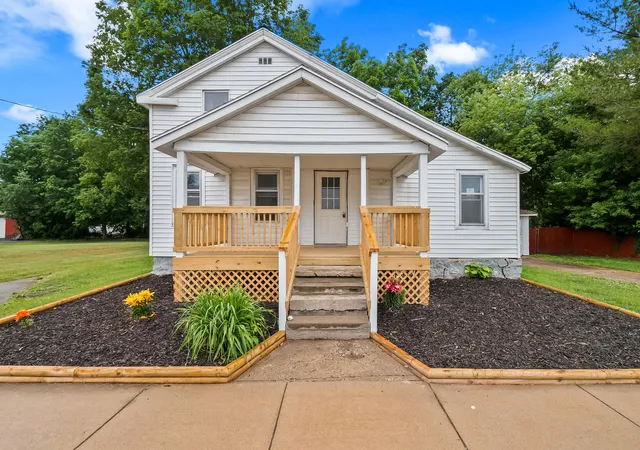 Homes for sale in Litchfield City Hillsdale, MI | 153 Marshall St, Litchfield City Hillsdale, MI 49252 | MLS# 53026030519