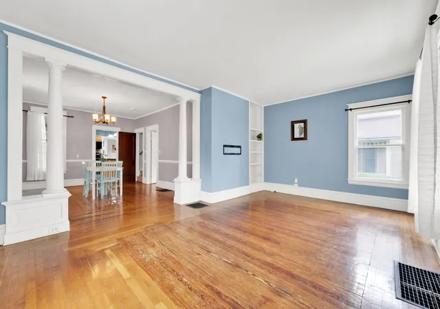 Photo 3 of Single family home for sale at 151 Union Ave Ne, Grand Rapids, MI 49503 | MLS# 65026030536 | Listing updated on 2026-10-06