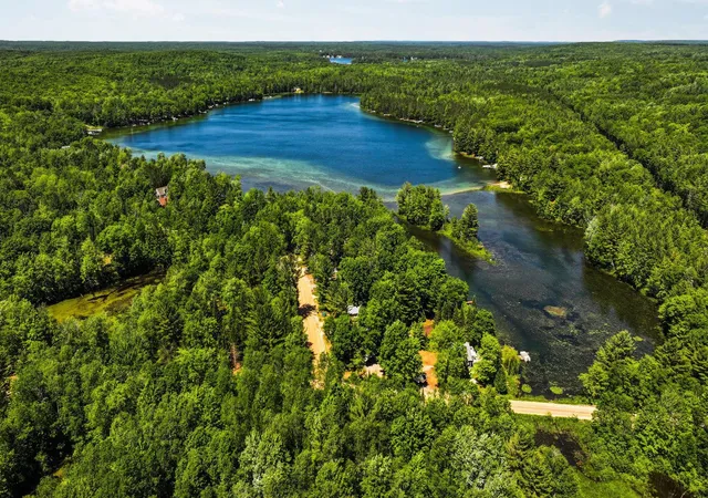 2nd image of 5596 Ne Rita Dr, Kalkaska, MI 49646 | MLS# 78080069944