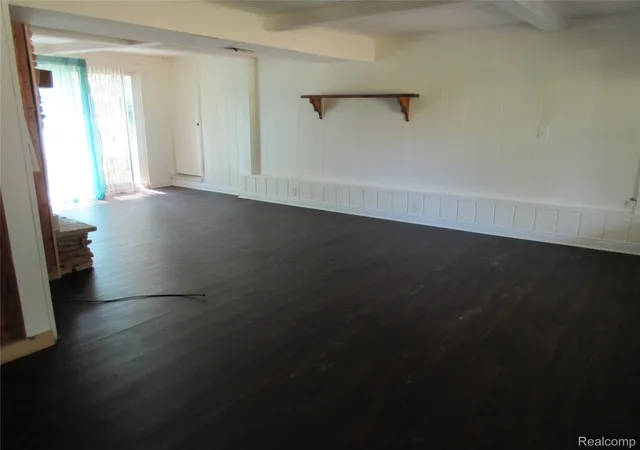 Photo 4 of Single family home for sale at 1575 Banmoor Dr, Troy, MI 48084 | MLS# 20261046379 | Listing updated on 2026-09-09