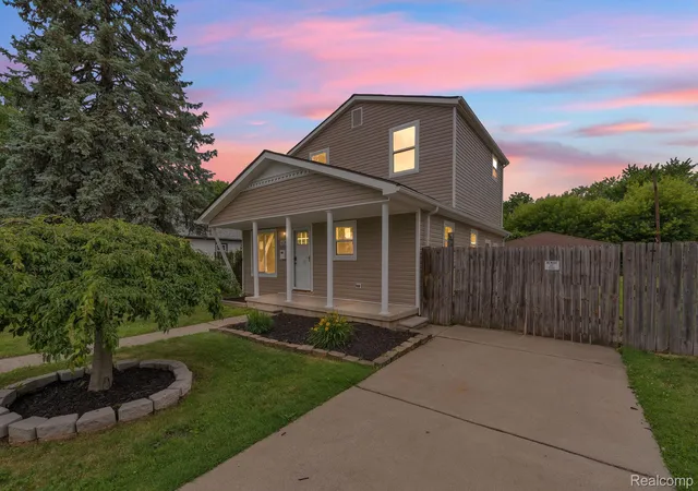 Photo 3 of Single family home for sale at 6530 Madison St, Taylor, MI 48180 | MLS# 20261046396 | Listing updated on 2026-06-20