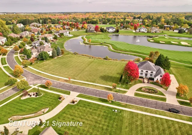 5th image of 33 W Grove Ct, Freeland, MI 48623 | MLS# 61050212014