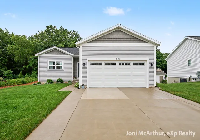 Photo 3 of Single family home for sale at 2670 Eagle Ridge, Muskegon, MI 49444 | MLS# 65026030561 | Listing updated on 2026-09-17