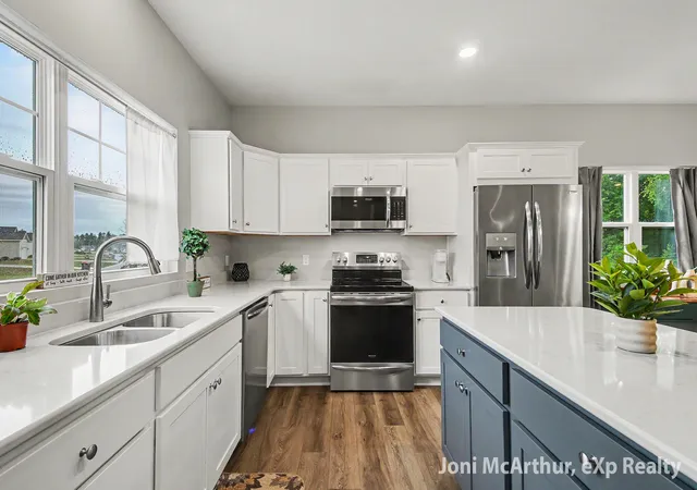 Photo 4 of Single family home for sale at 2670 Eagle Ridge, Muskegon, MI 49444 | MLS# 65026030561 | Listing updated on 2026-09-17