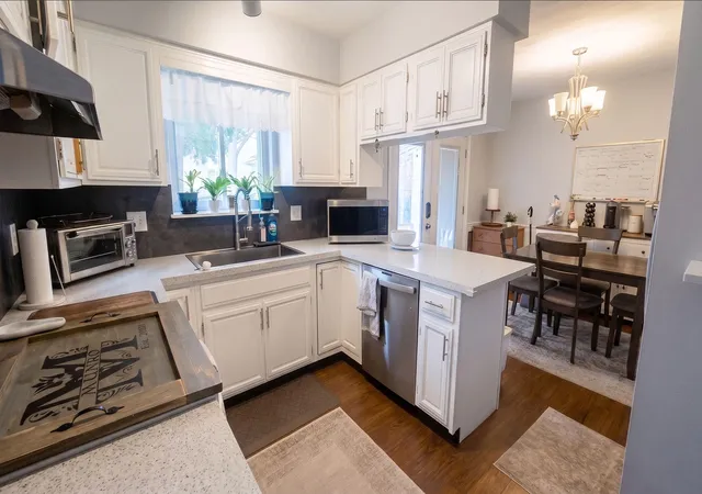 3rd image of 801 Merrill Ave, Lansing, MI 48912 | MLS# 81026030564