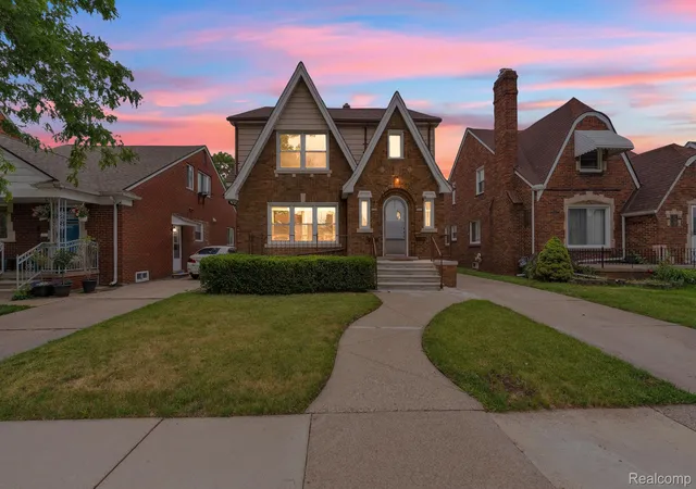Listing Photo 5 - Condo for sale in building located at 7258 Theisen St, Dearborn, MI 48126