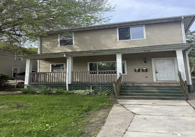 Homes for sale in Monroe City Monroe, MI | 710 E Fourth Rd, Monroe City Monroe, MI 48161 | MLS# 57050212018