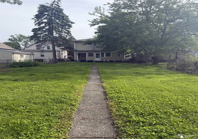 Homes for sale in Monroe City Monroe, MI | 710 E Fourth Rd, Monroe City Monroe, MI 48161 | MLS# 57050212018