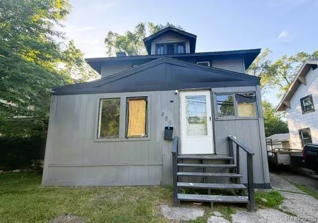 Photo 1 of Single family home for sale at 485 N Johnson St, Pontiac, MI 48342 | MLS# 20261046428 | Listing updated on 2026-09-08