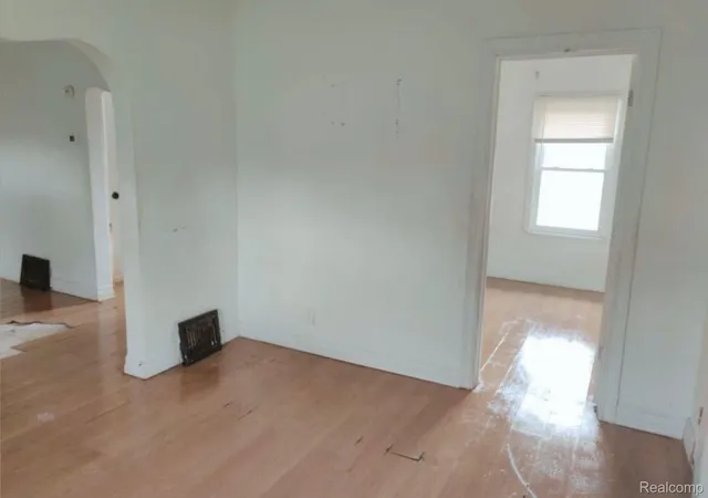 Photo 3 of Single family home for sale at 1317 E Muir Ave, Hazel Park, MI 48030 | MLS# 20261046437 | Listing updated on 2026-10-05