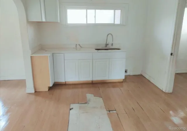 Photo 4 of Single family home for sale at 1317 E Muir Ave, Hazel Park, MI 48030 | MLS# 20261046437 | Listing updated on 2026-10-05