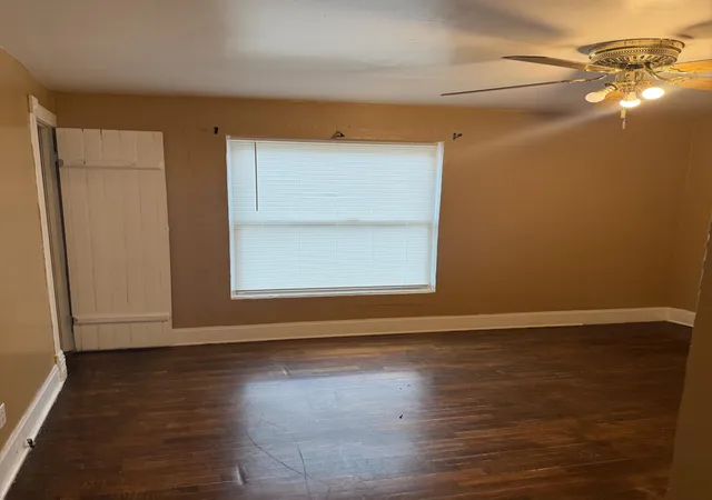 Photo 4 of Single family home for sale at 905 Burr Oak St, Albion, MI 49224 | MLS# 64026030585 | Listing updated on 2026-07-27