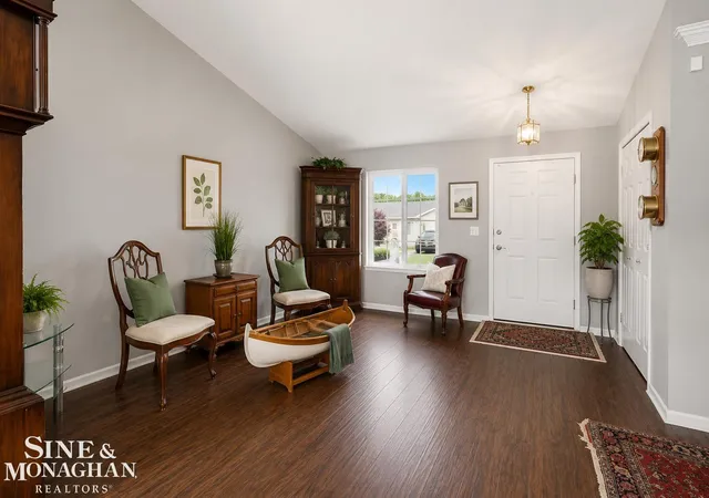 3rd image of 220 Superior Ave, Marine City, MI 48039