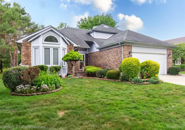 2nd image of 6241 Smithfield Dr, Troy, MI 48085 | MLS# 20261046472