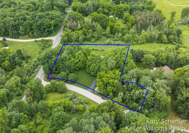 37th image of 4611 Windcliff Dr Ne, Rockford, MI 49341 | MLS# 65026030598