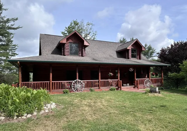 4th image of 8100 Hodge Rd, Kingsley, MI 49649 | MLS# 78080069960