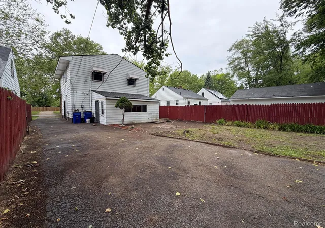 Photo 3 of Single family home for sale at 19940 Strasburg St, Detroit, MI 48205 | MLS# 20261046489 | Listing updated on 2026-09-20